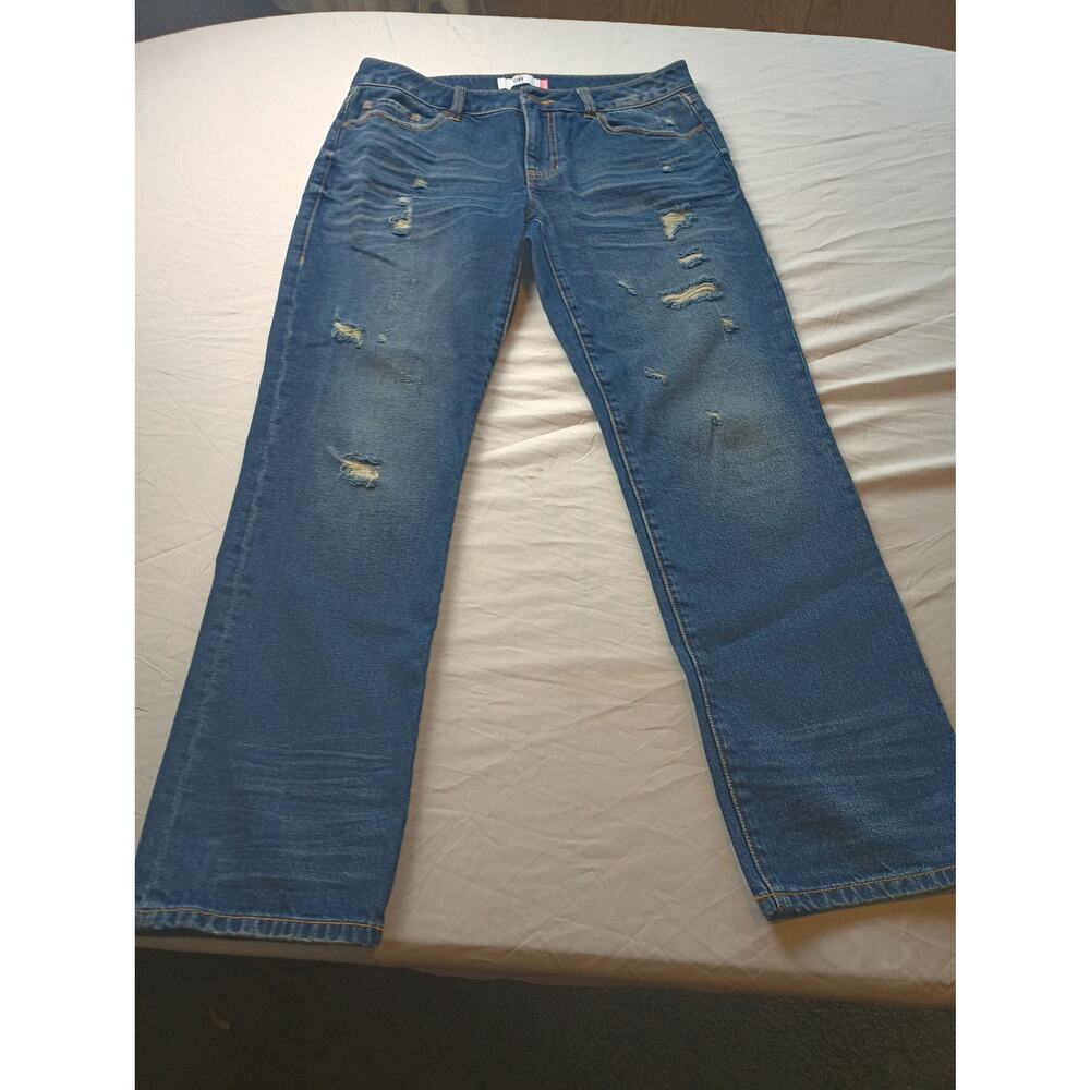 Cabi 100%‎ BF Jeans 4152 Womens Size 6 Medium Wash Distressed Boyfriend Denim